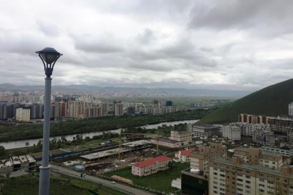 Юрта на крыше дома