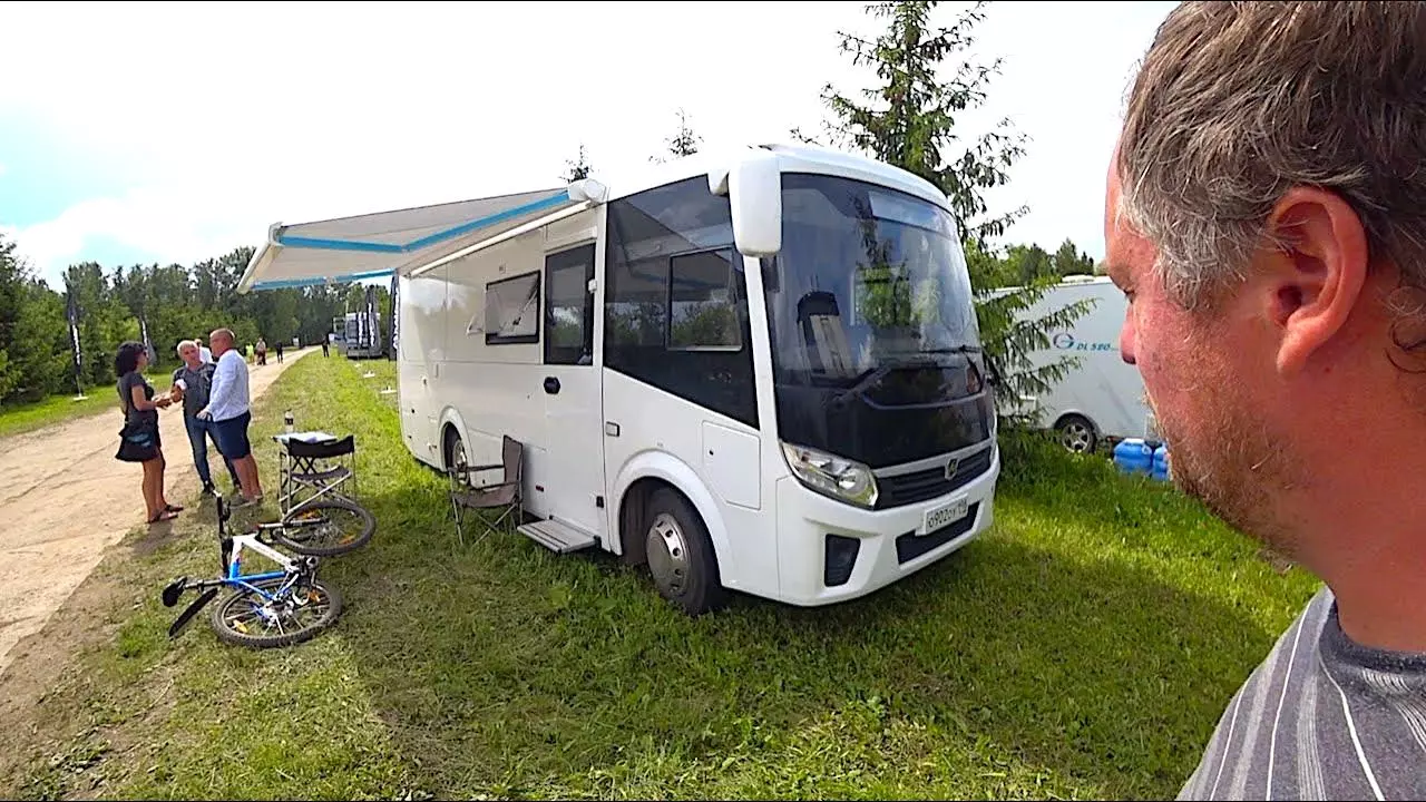 Дом на колёсах из нового ПАЗика