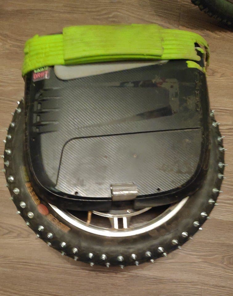 GotWay Msuper X с шипованной резиной