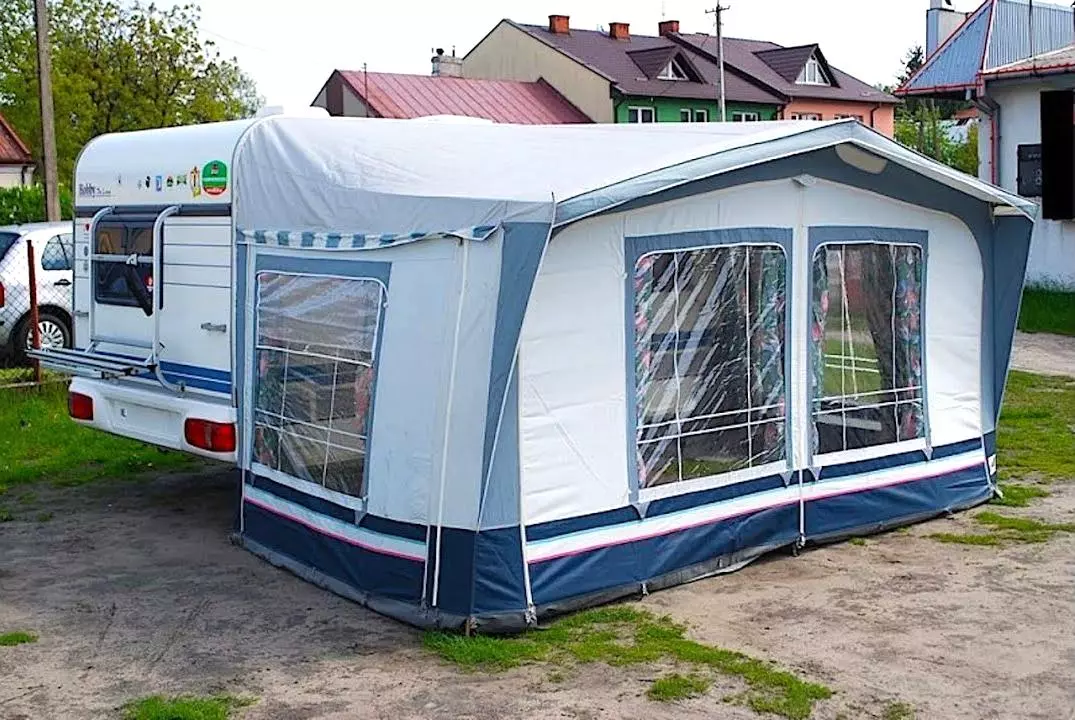 Жизнь в автодомах на юге