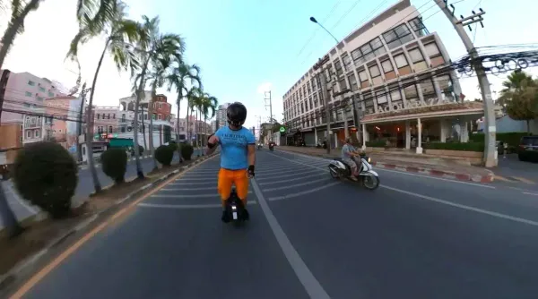 Моноколесо в Тайланде