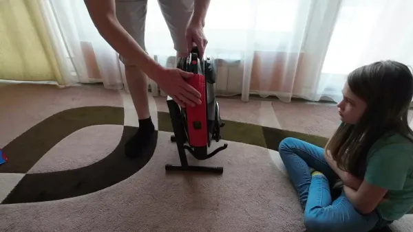 Подставка под гитару? Подставка под моноколесо!