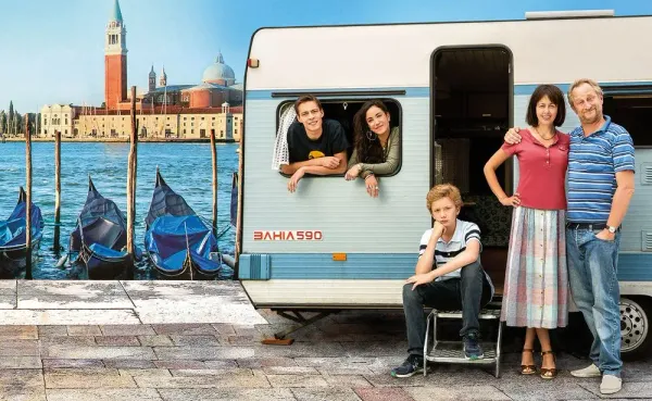 Топ-10 фильмов о путешествиях в домах на колесах