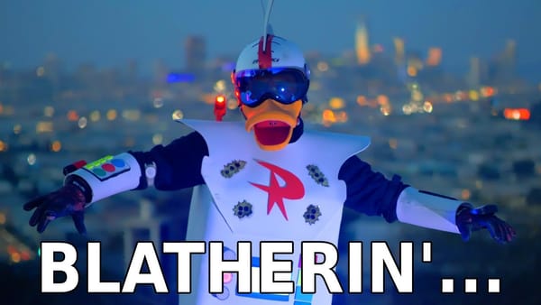 Уткоробот здесь! Бомбический костюм моноколёсника из Утинных Историй